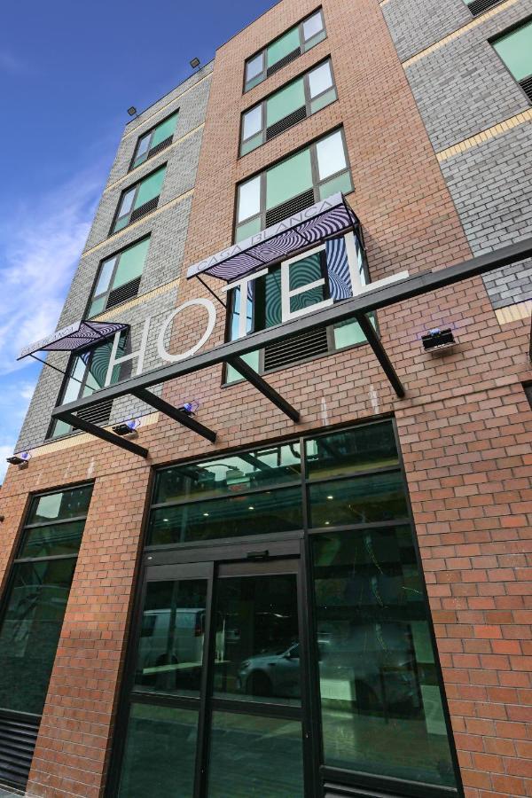ניו יורק Casa Blanca Hotel Brooklyn מראה חיצוני תמונה