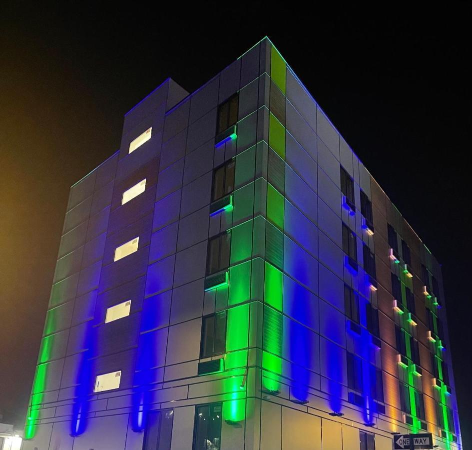 ניו יורק Casa Blanca Hotel Brooklyn מראה חיצוני תמונה