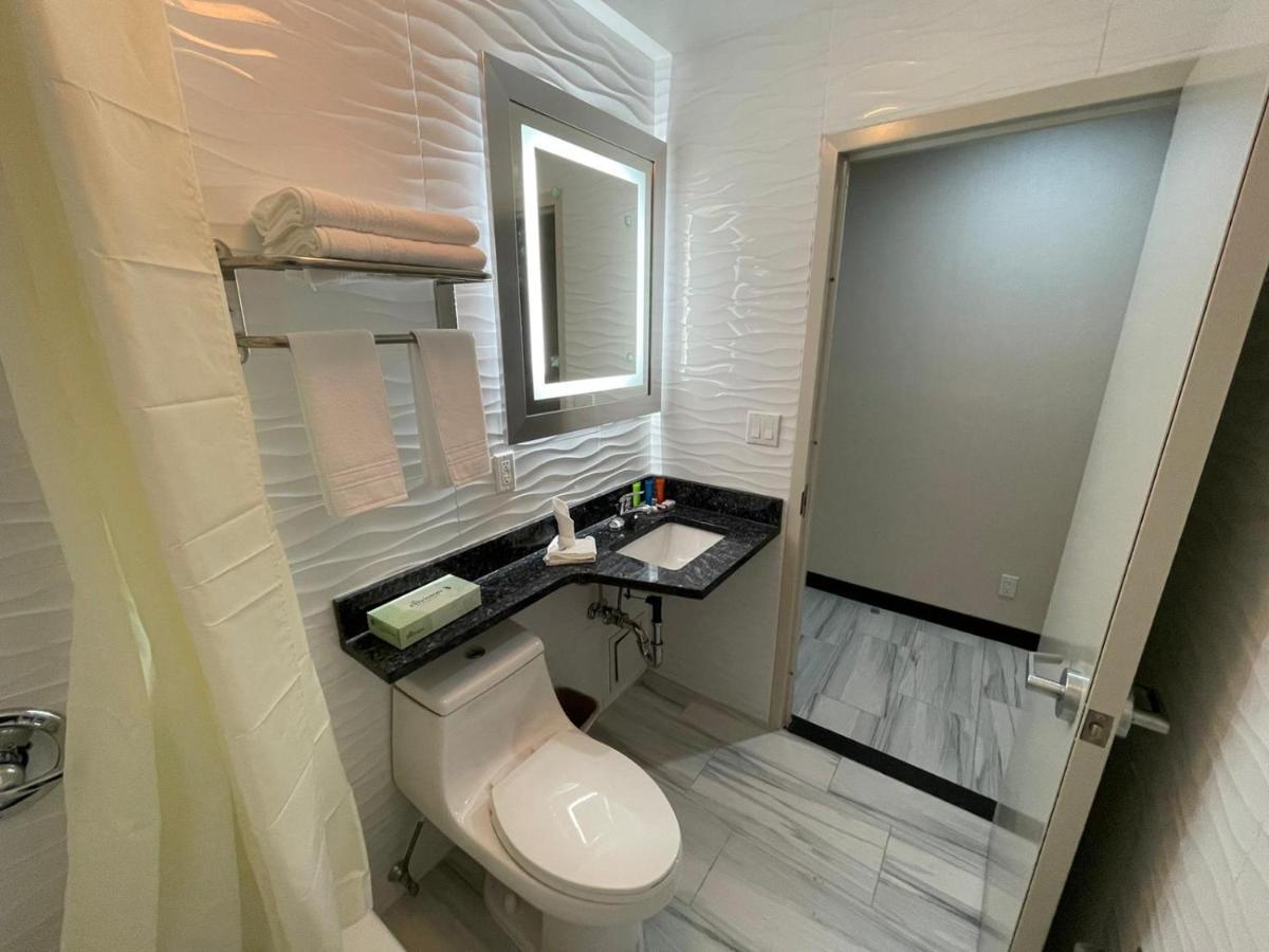 ניו יורק Casa Blanca Hotel Brooklyn מראה חיצוני תמונה